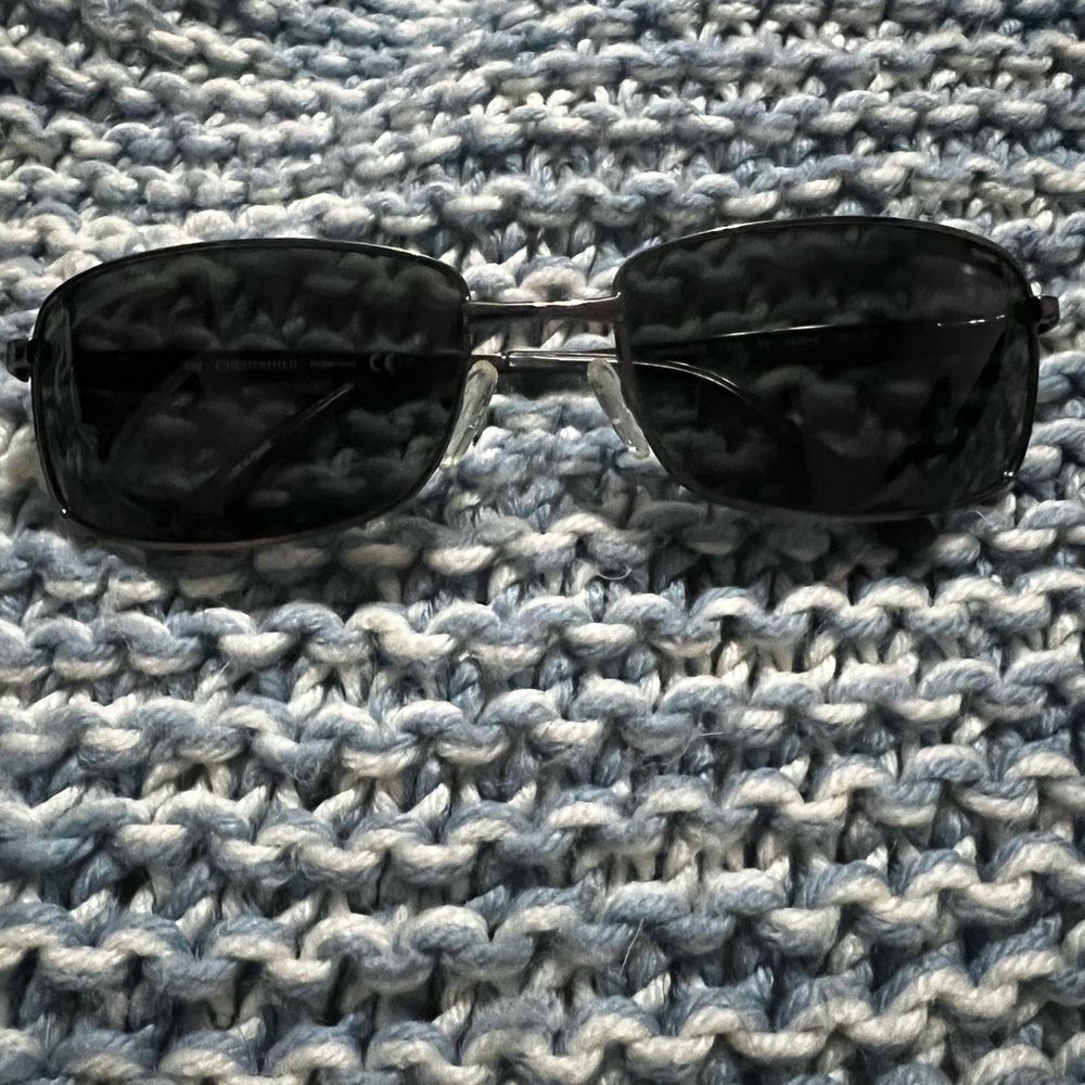 Like new Chesterfield polarized sunglasses